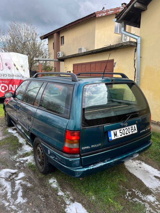 Опел Астра Ф Комби газ-бензин