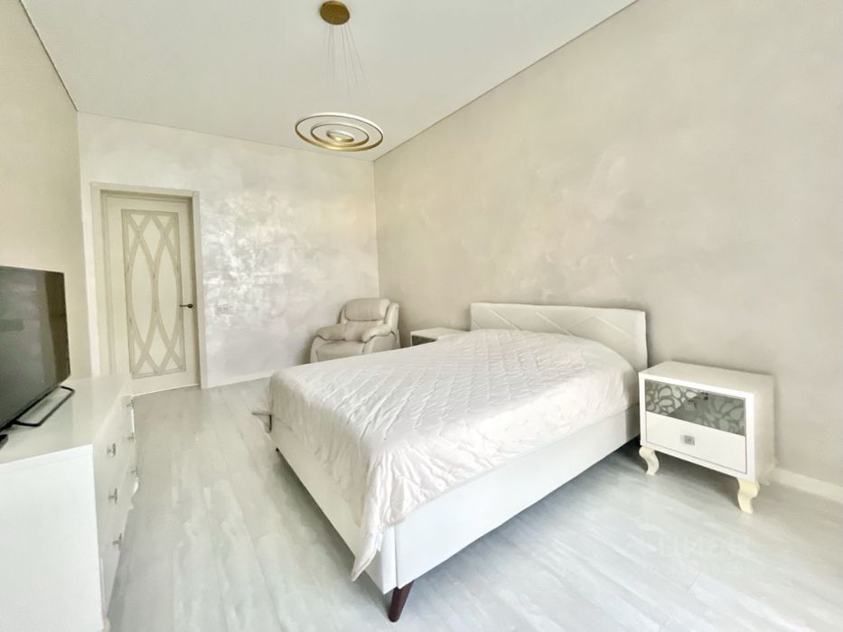 Сдается большой дом в самом центре города!