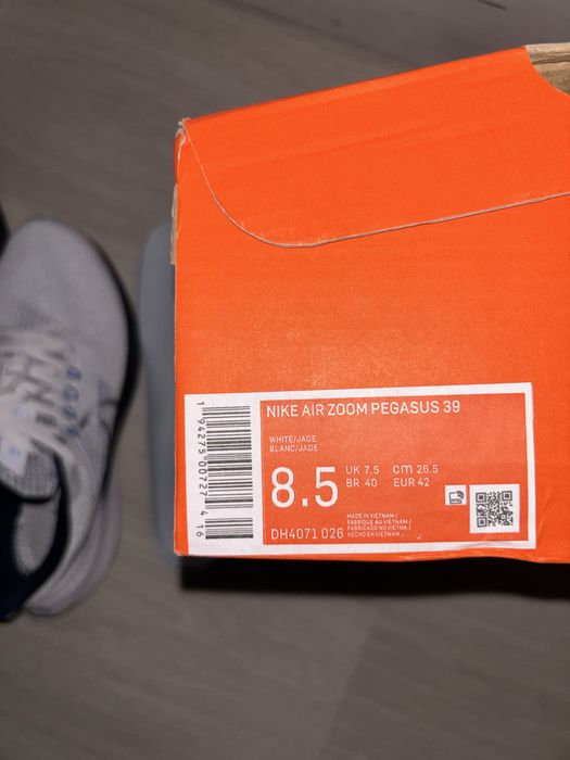 Продам кроссовки Nike Air Zoom Pegasus
