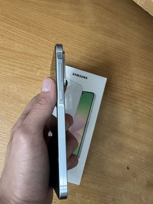 Продам SAMSUNG А56
