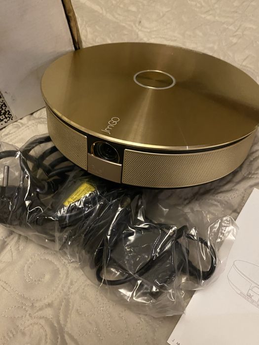 Портативный проектор