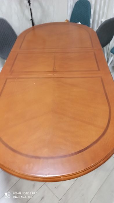 Продам обеденный стол