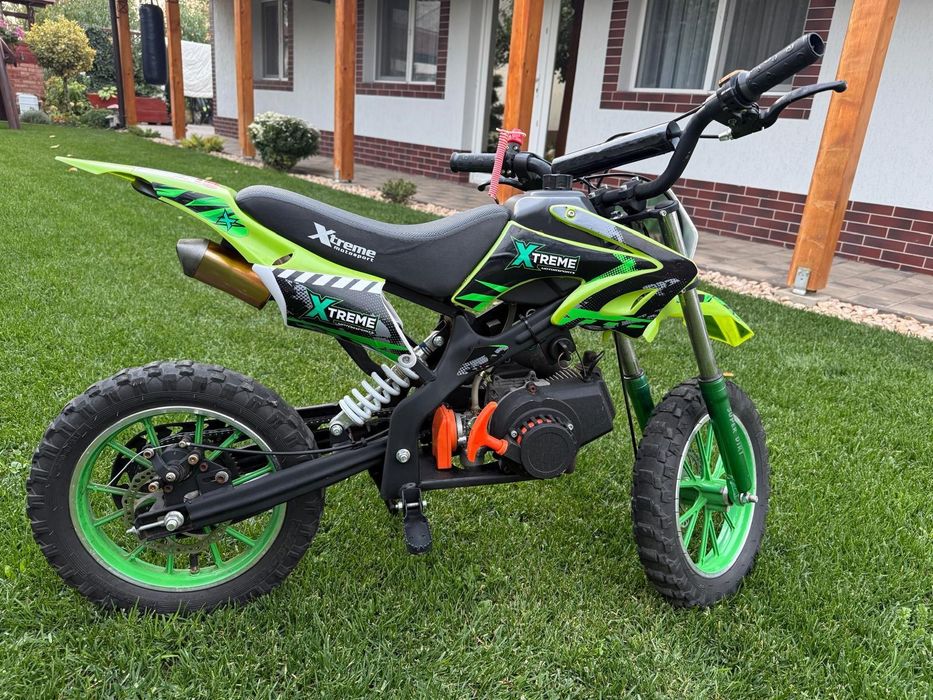 Mini Moto Cross Xtreme 49cc copii + Costum Protecție + Cască Roșie Cadou