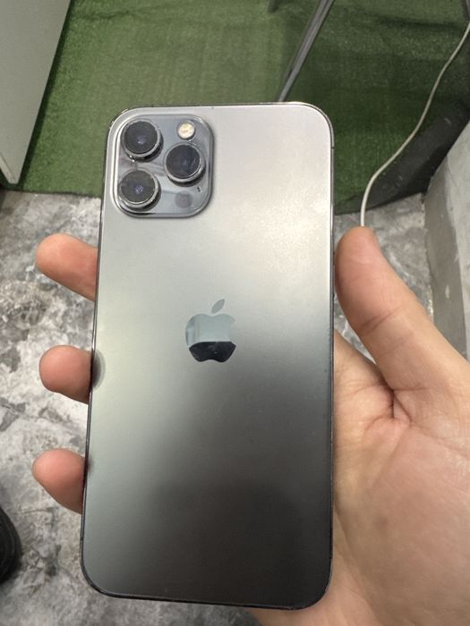 Продам айфон 12про макс(128г)