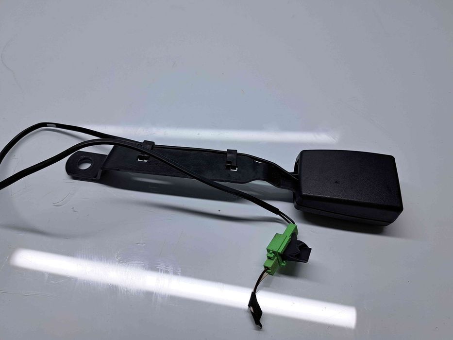 Capsa centura dreapta fata Skoda Fabia 2 Combi (5J, 545) [Fabr 2007-2