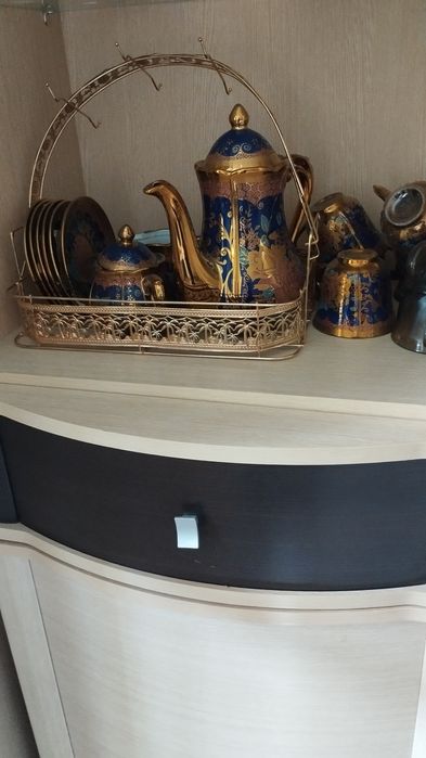 Продается столовая посуда