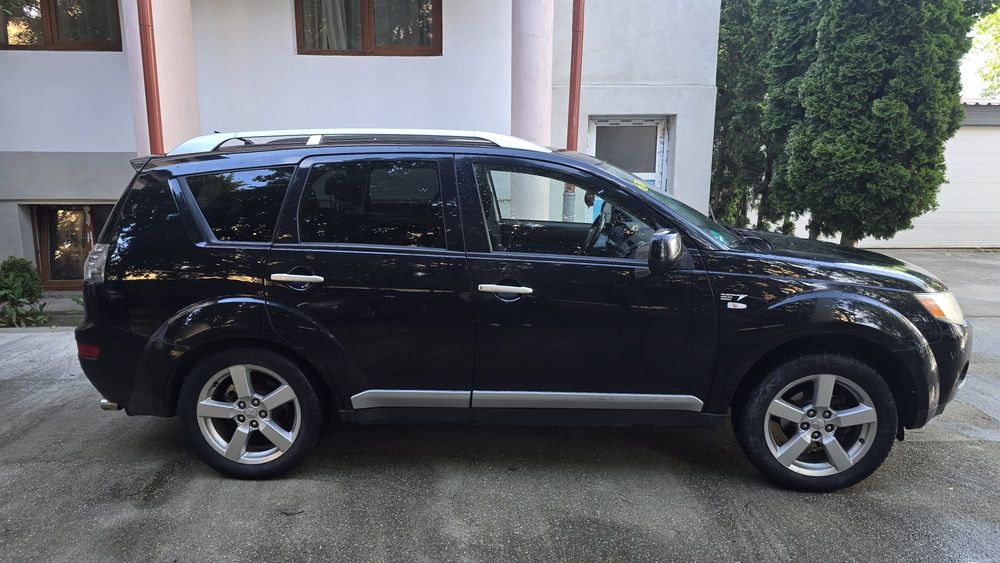 Mitsubishi outlander 2009