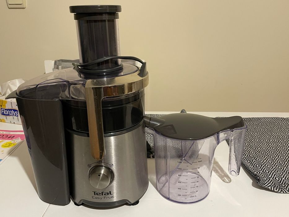 Продавам сокоизстисквачка Tefal