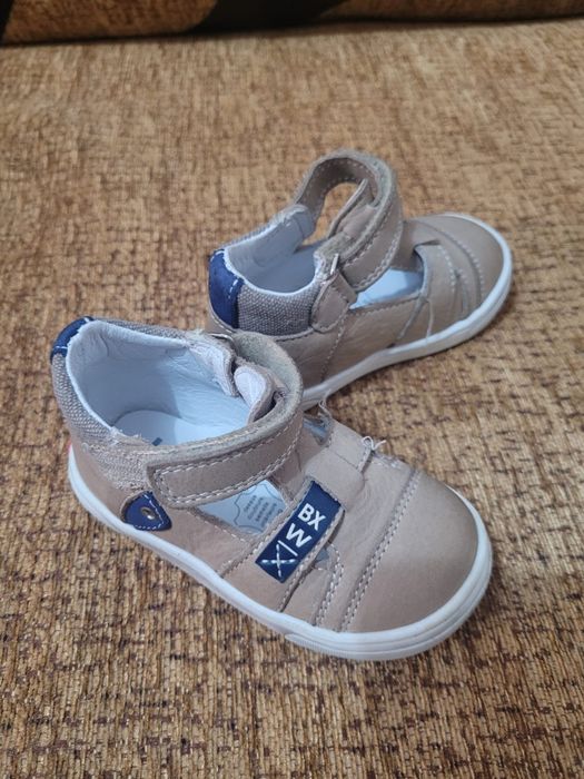 Papuci de piele naturala bebe Bopy nr.20