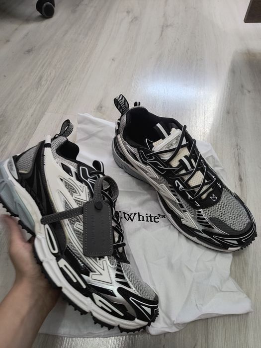 Off White Be Right Back alb negru 44