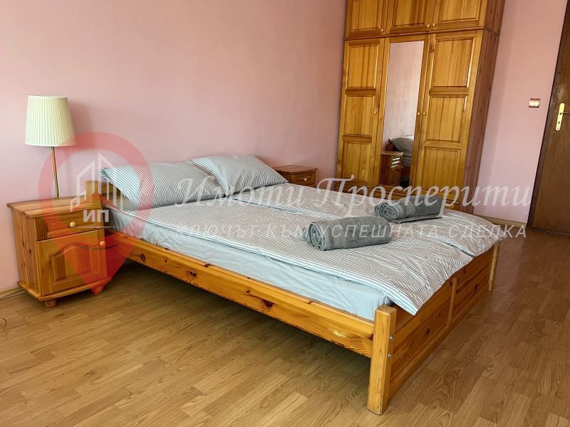 Дава се под наем Тристаен апартамент в София, Център - 89 кв.м за 900 € - Снимка #7