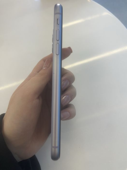 Продам Iphone 11 64гб