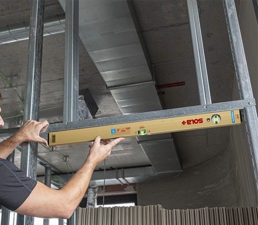 Магнитен алуминиев нивелир SOLA AZM