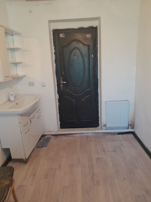 Сдаётся 2 х ком мкр Улжан 1