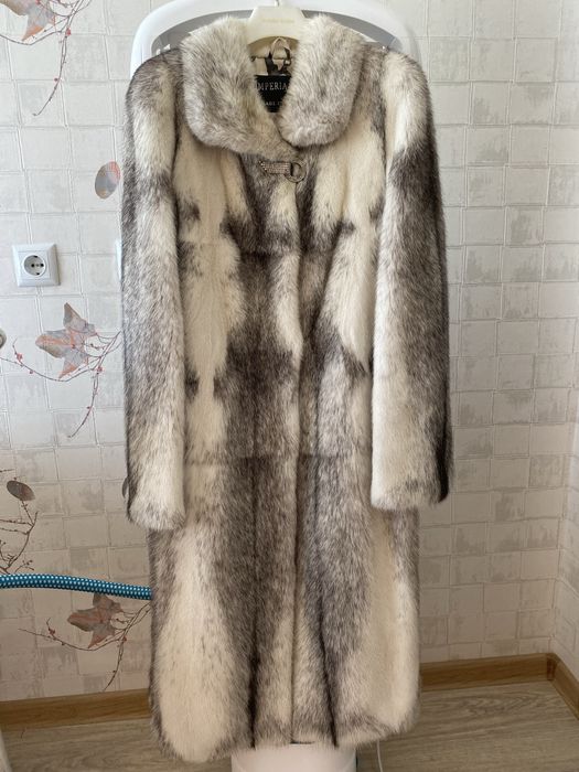 Шуба белая 46 размер Торг срочно