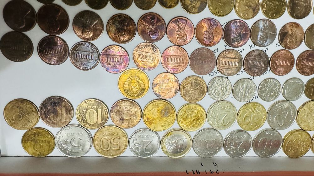 Старый и новый монеты