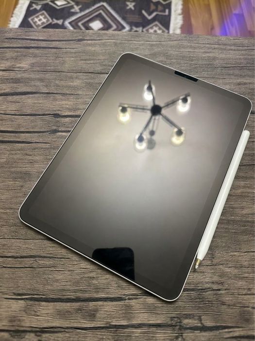 iPad Air 5-го поколения, 64 ГБ (со стилусом)