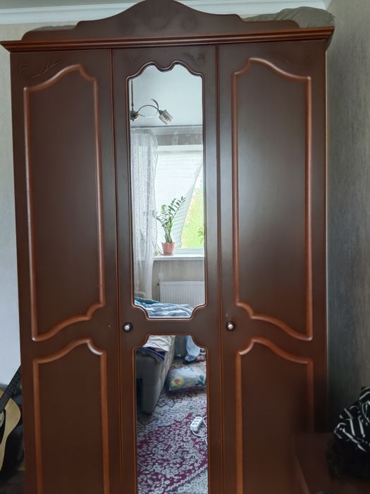 Продам шкаф и комод