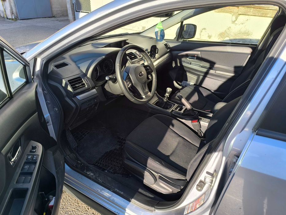 Vând Subaru XV 2012