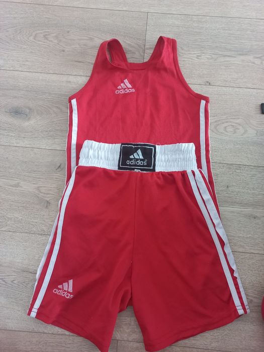 Бокс форма + шлем на 5-7 лет