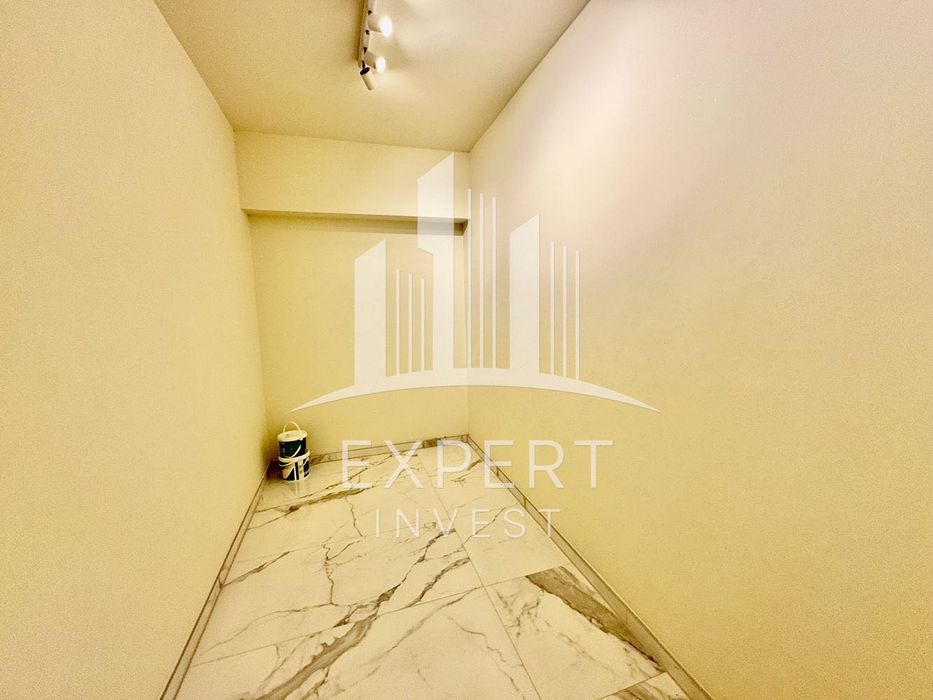 Продава се Двустаен апартамент в Варна, Изгрев - 110 кв.м за 1591 €/кв.м - Снимка #9