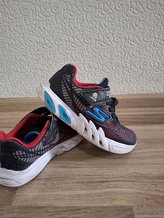 Skechers  маратонки