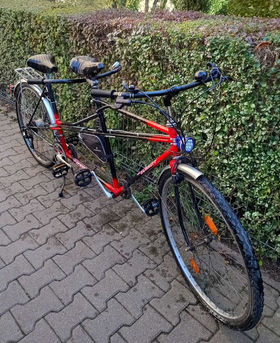 Vând bicicletă TANDEM