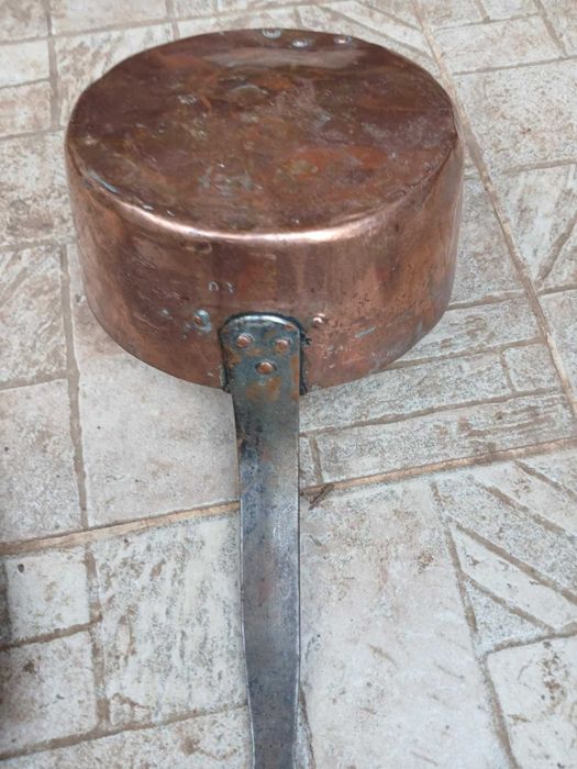 Стар меден тиган