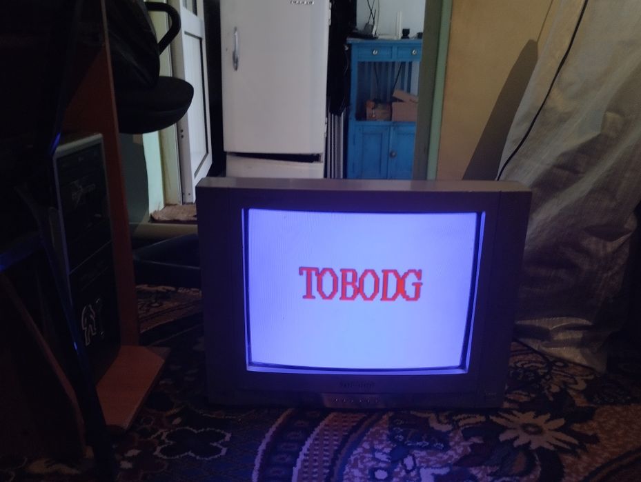 Srochna televizor sotiladi 250000 so'm holati yaxwi