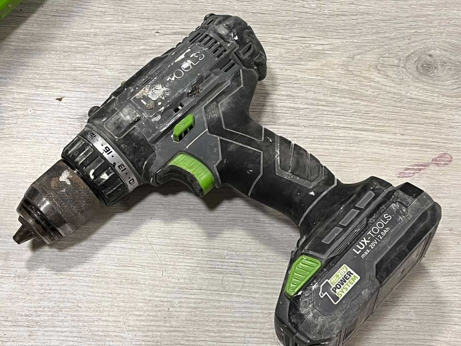 LUX Tools PowerSystem A-BS-20 комплект / зарядно, батерия, куфар