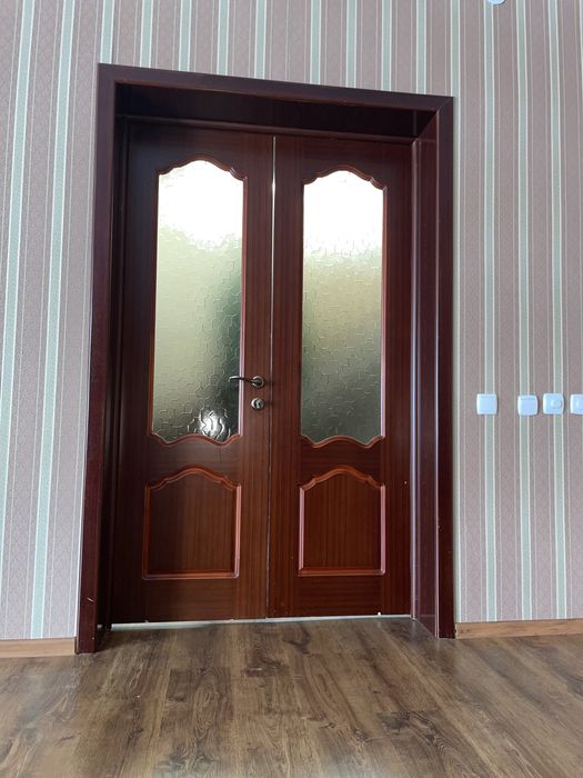 Меж комнатные двери