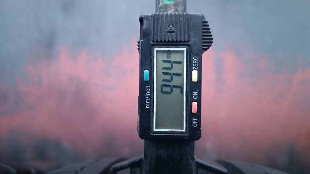 235/65/16 С Yokohama Дот 4924