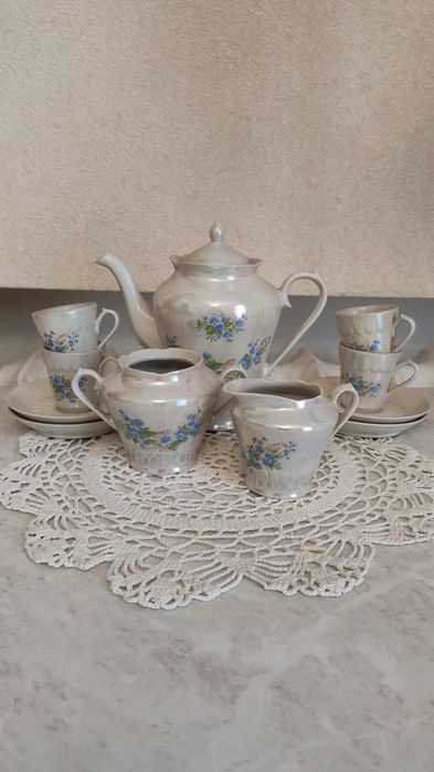 Посуда. Сервизы разные