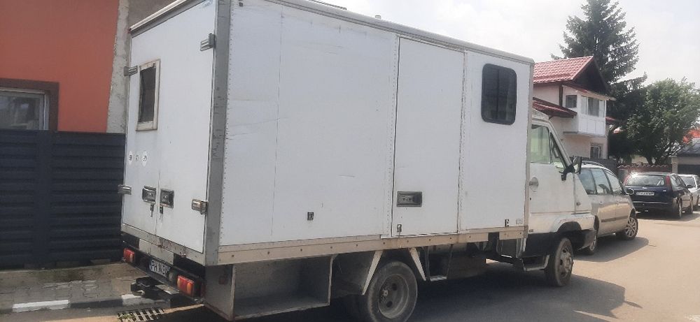 Renault Master vând sau dezmembrez