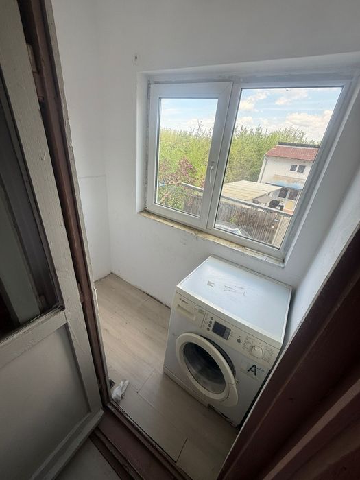 Închiriez garsonieră