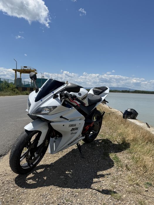 Yamaha yzf r125 2010 A1 se vinde urgent