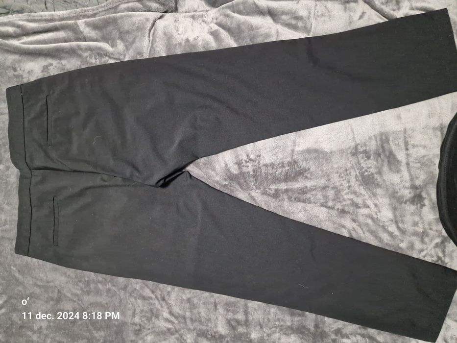 Pantaloni barbat