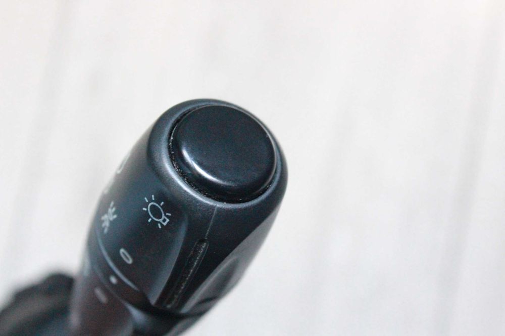 Bloc Lumini  Manetă Semnalizare Dacia Logan 2- Originală