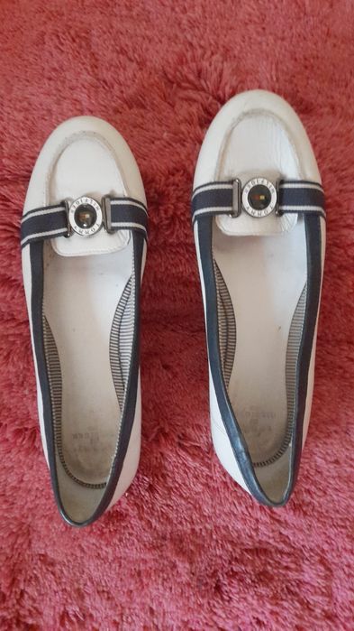 Balerini din piele de la Tommy Hilfinger