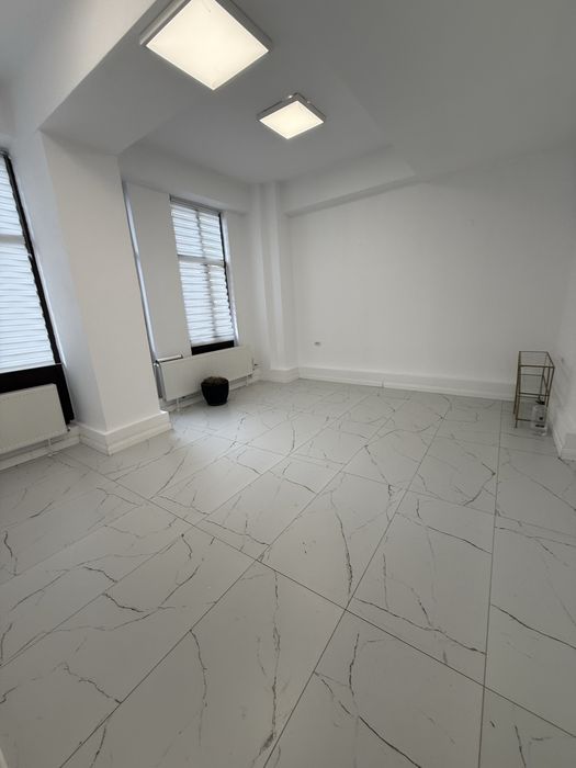 Inchiriez spatiu comercial in centrul Craiovei