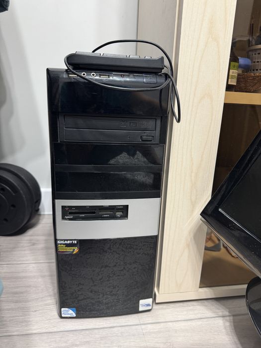 Продам компьютер б/у