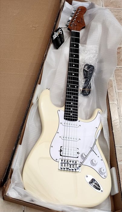 Электро-гитара Stratocaster.