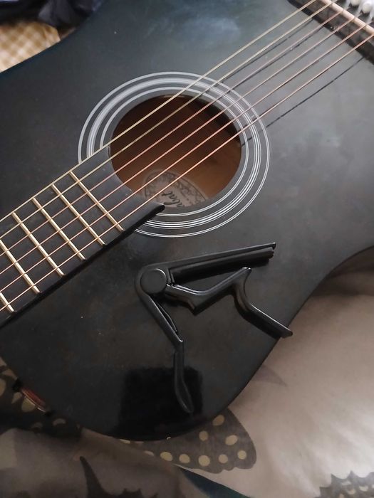 Chitara clasica neagra