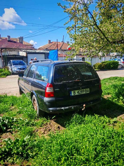 Продавам Opel Vectra