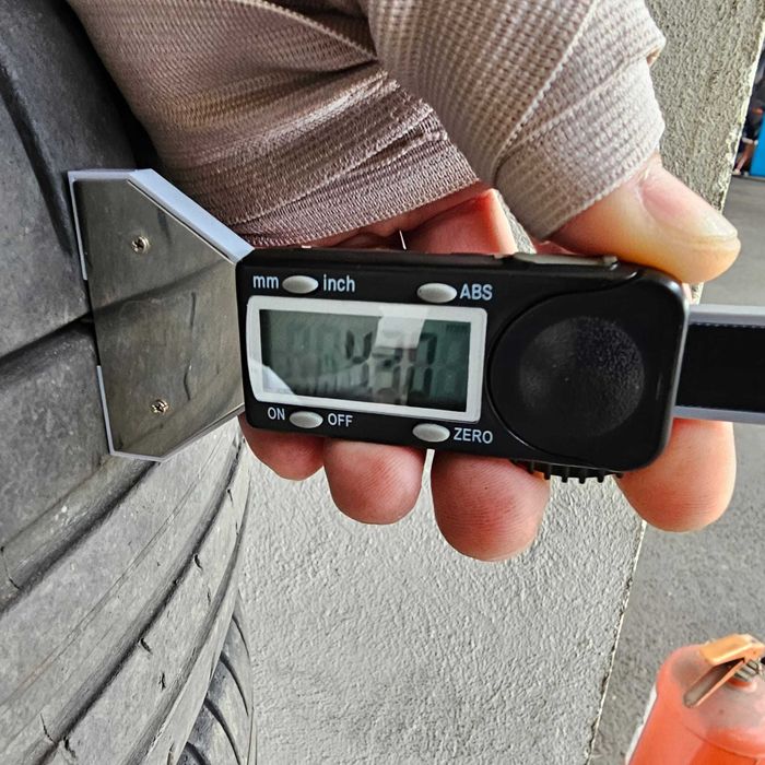 Anvelope vara Pirelli P Zero PZ4 245/40 R19 94W