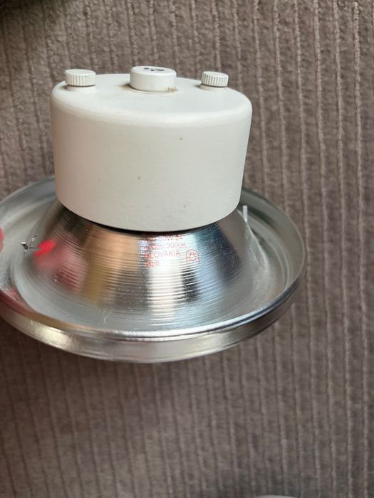 30+ Халогенни крушки OSRAM AR111, 12V, 50W, 24, заедно с адаптори, символична цена от 1 евро на брой