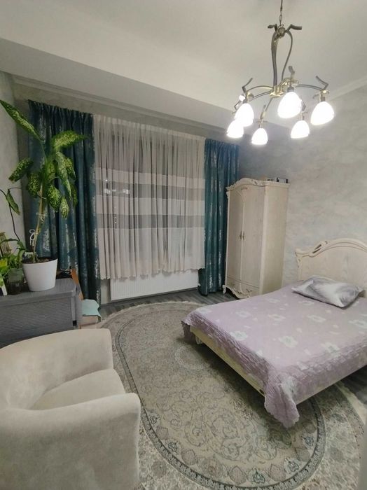 ул. Асака, Дархан, метро Хамид Алимжана Площадь: 91 м² евро ;