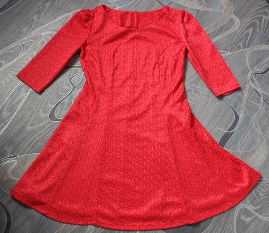 Продам платье 46р