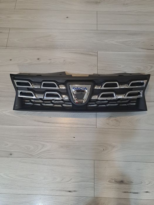 Vand grila Dacia Duster 2014 2017