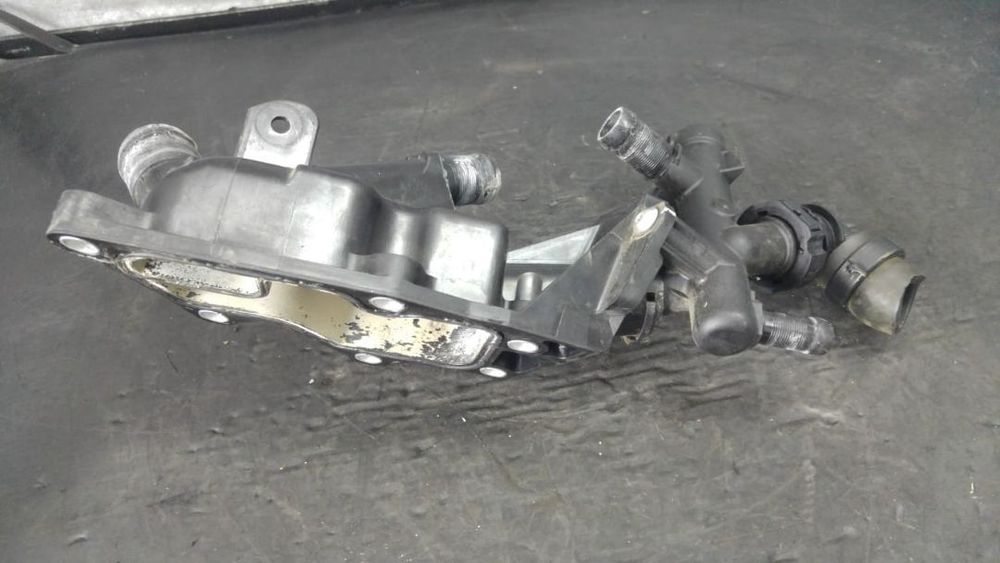 Carcasa termostat renault clio 4 captur dacia sandero 2 logan 2 logan mcv 2 tce 0,9 b 110608635r